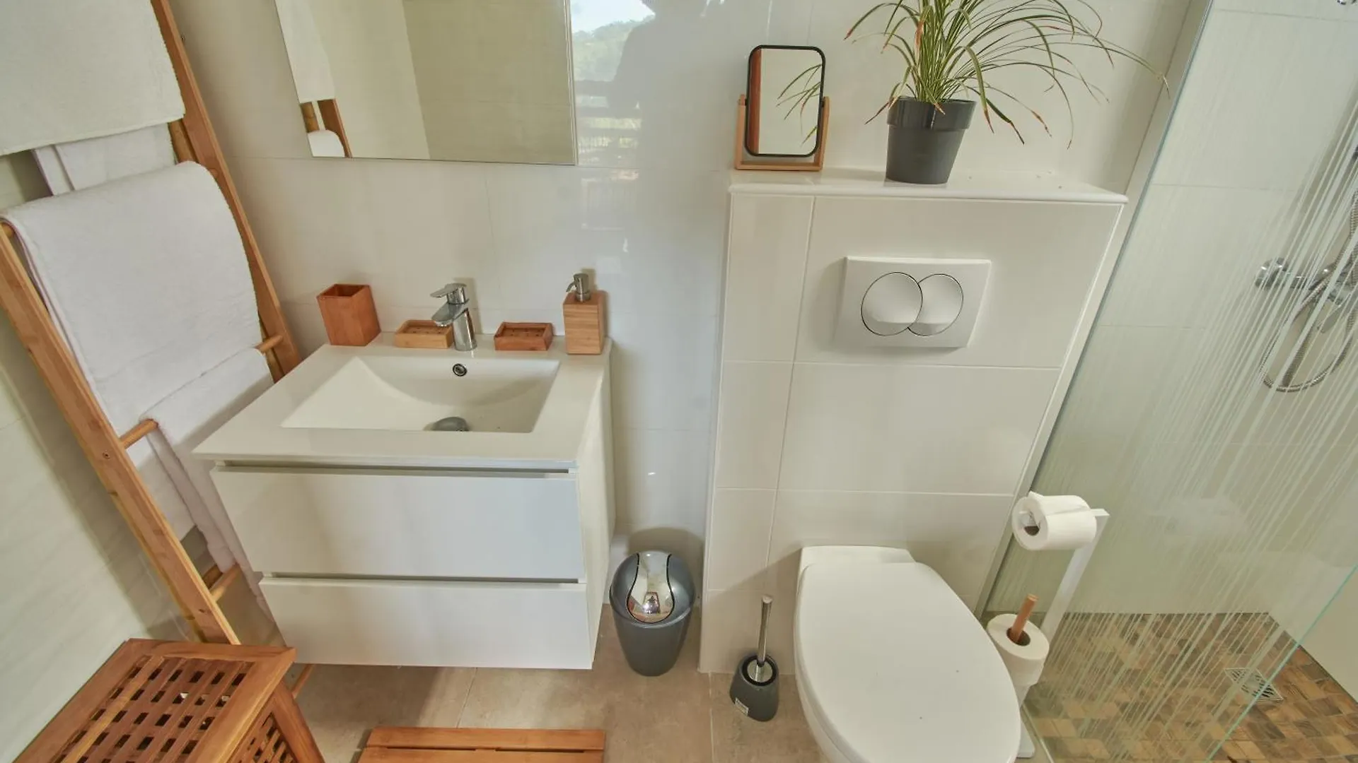 Apartament Valeriane Superbe Studio Vue Panoramique Grande Anse Deshaies 0*,  Gwadelupa